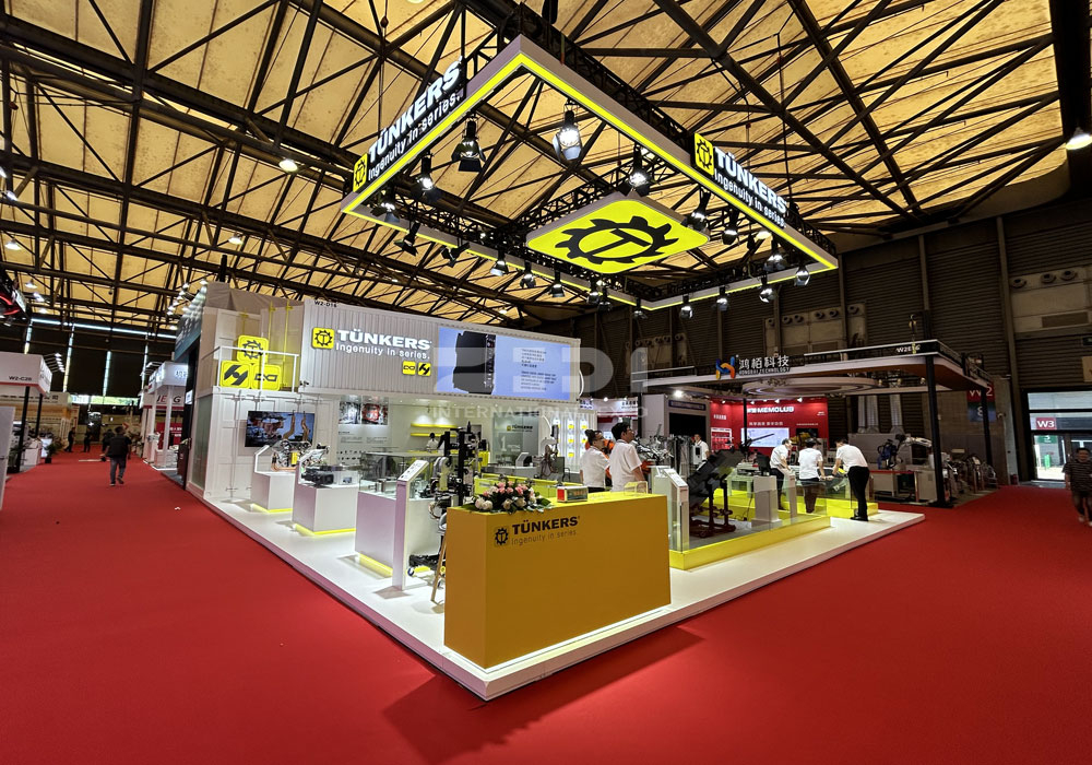 汽車(chē)裝備展位搭建